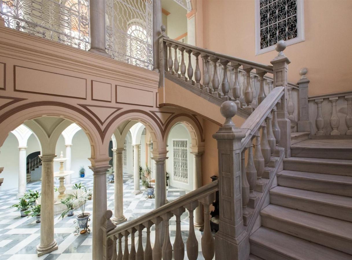 Cozy Apartment In House-Palace With Private Patio Seville Exterior photo